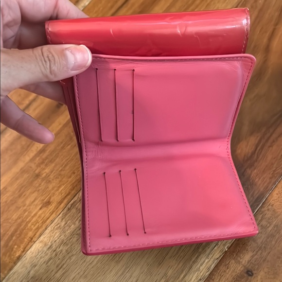 Louis Vuitton Vernis Koala Wallet - Picture 4 of 6